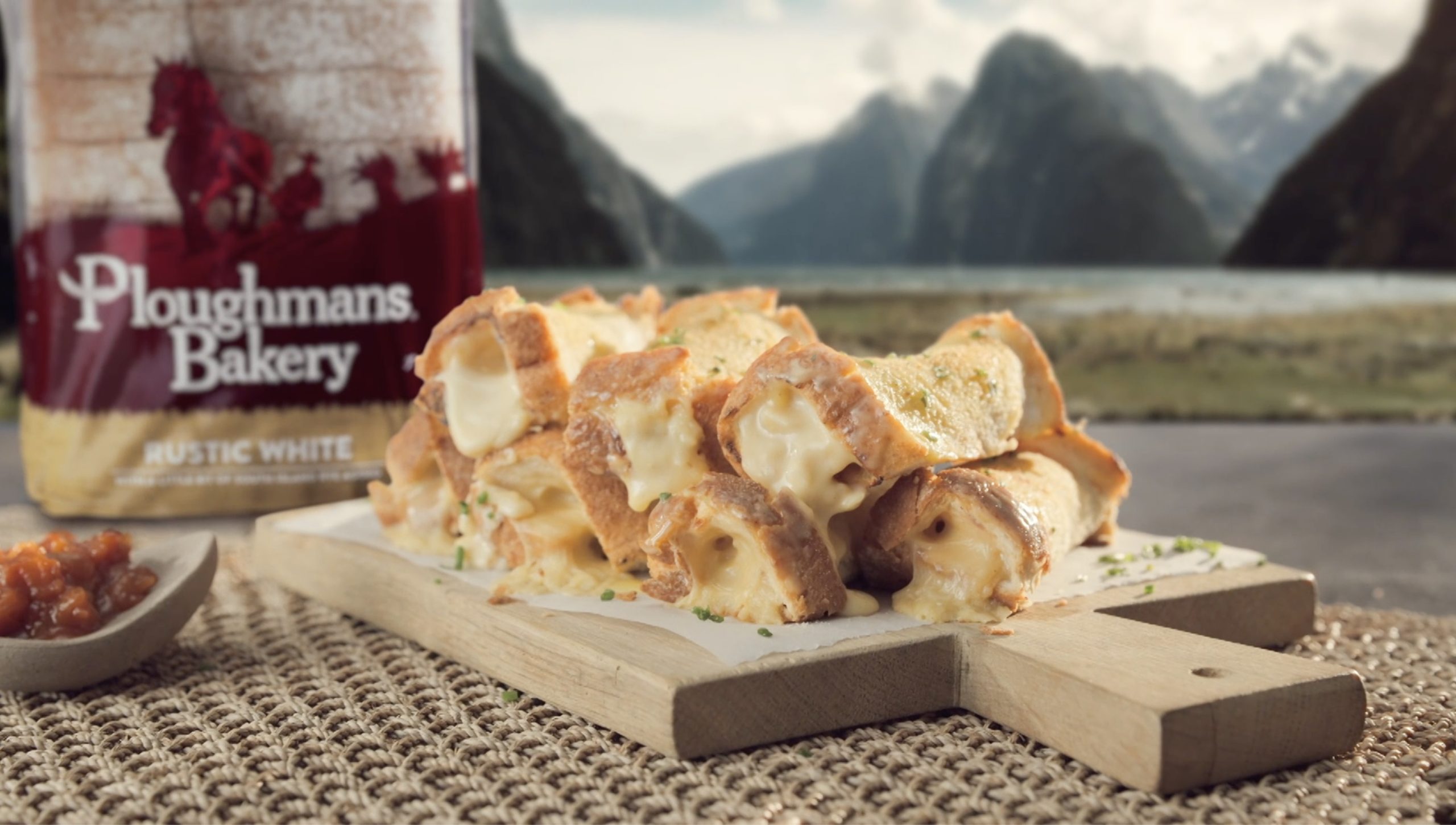 Ploughmans Country Calendar_Cheese Rolls 02 (1)